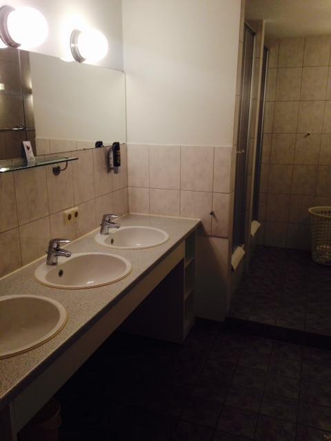 هالبرغموس Airport Hostel المظهر الخارجي الصورة