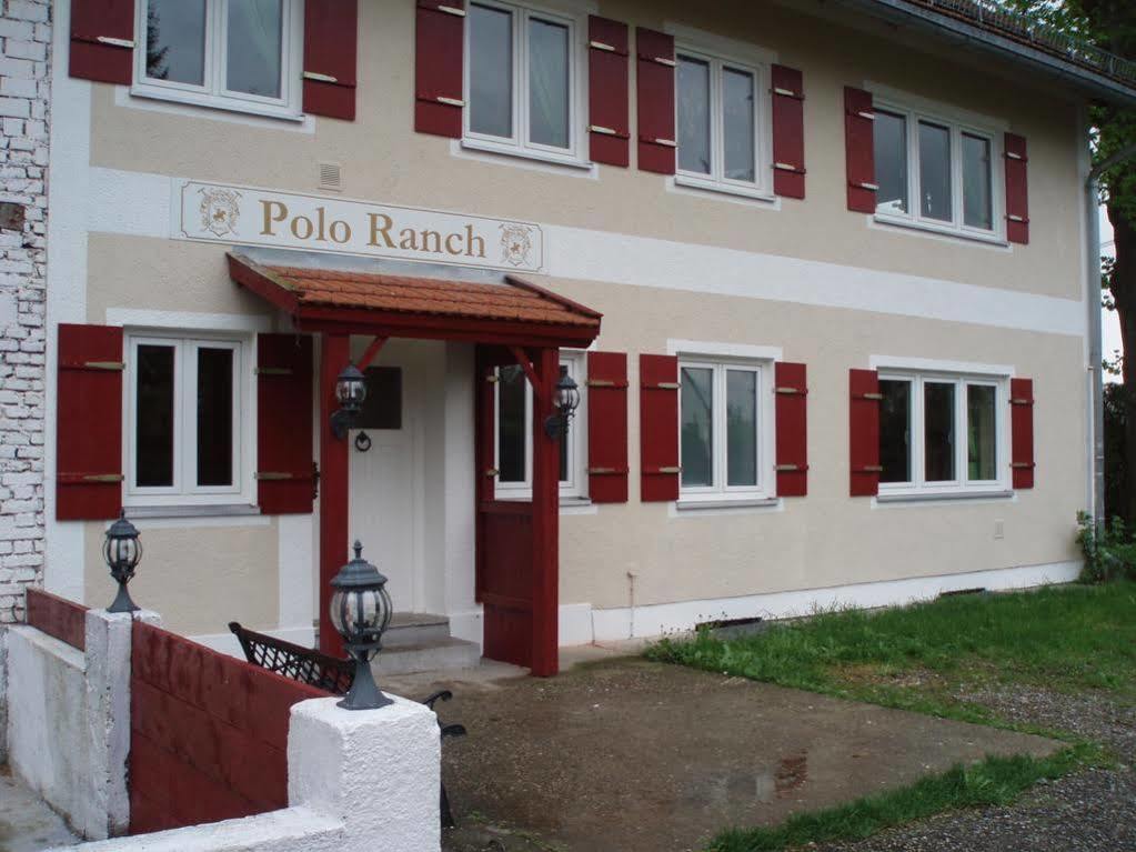 هالبرغموس Airport Hostel المظهر الخارجي الصورة