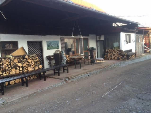 هالبرغموس Airport Hostel المظهر الخارجي الصورة